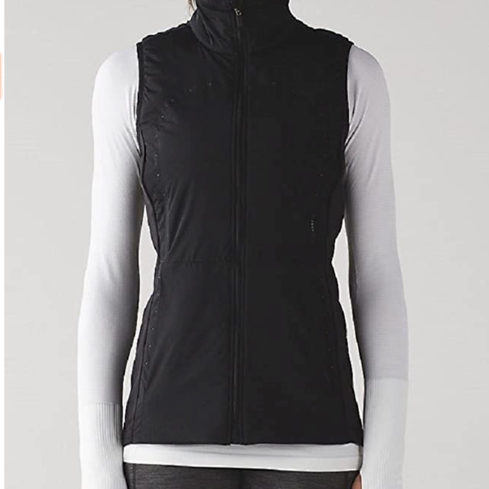 Lululemon Run For Cold Vest: US 2: Black
